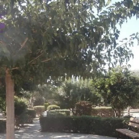 Zephiros Apartman *