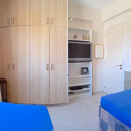 Zephiros Apartament *